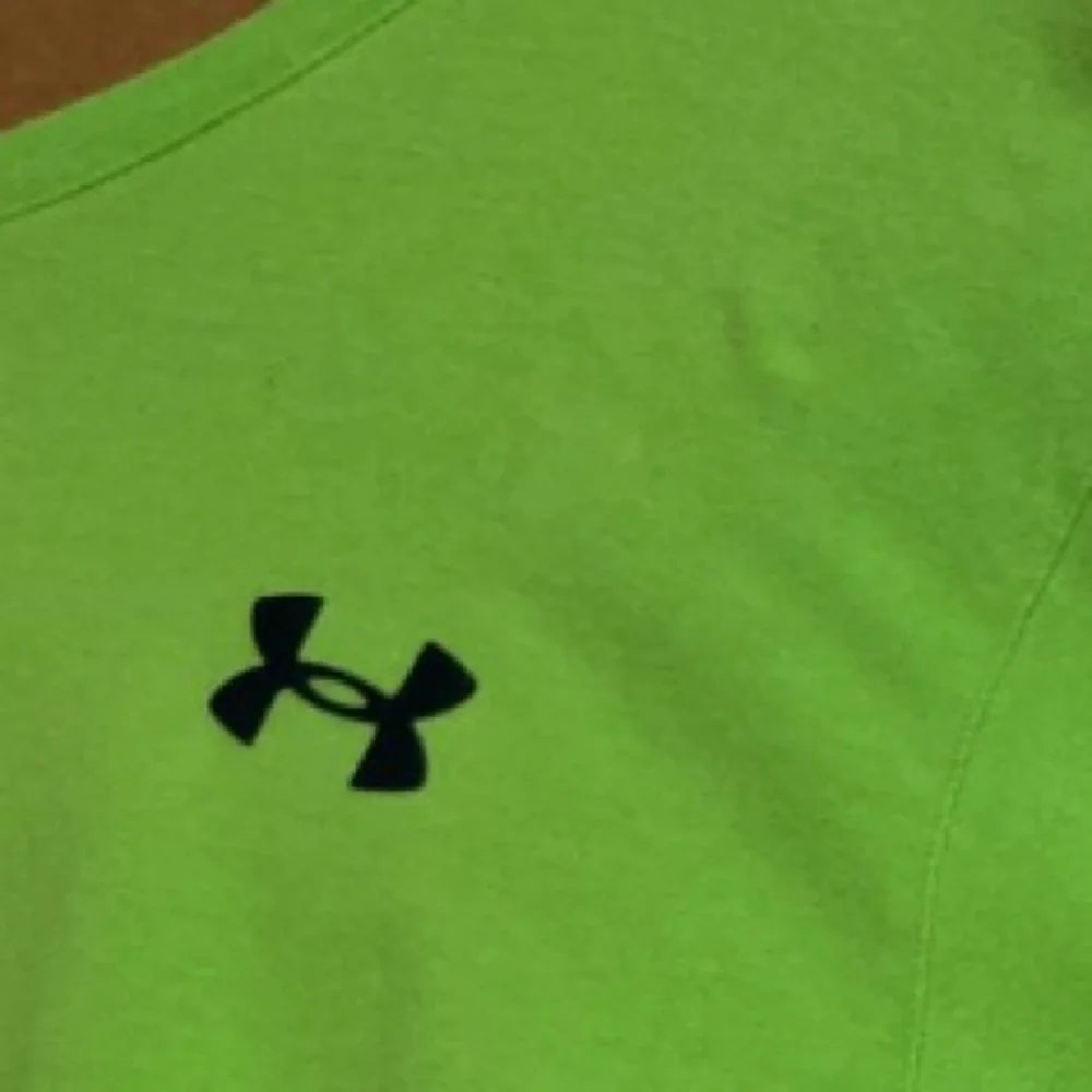 Under Armour Heat Gear Loose Heatgear Short Sleeve T Shirt Neon Green Mens Large - Picture 3 of 11